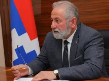 «Փաշինյանը մեր հետեւից էլ կգա»․ Արցախցի պաշտոնյաները «ջրի տակ» են անցել․ «Հրապարակ»
