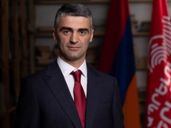 Արթիկում ընտրություններից առաջ ավագանու թեկնածուներ են բերման ենթարկվել