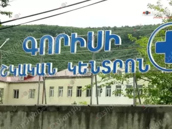 Գորիսի բժիշկները, մեկնելով կանչի վայր, տեղում...