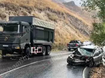 Սյունիքում բախվել են «Shacman» բեռնատարը և «O...