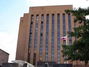 ՀՀ-ում ՌԴ դեսպանությունը երևանցիներին բարությ...