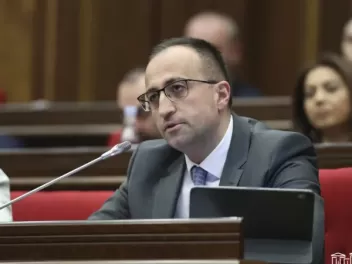 Արսեն Թորոսյանին թանկարժեք վագր են նվիրել․ «Հրապարակ»