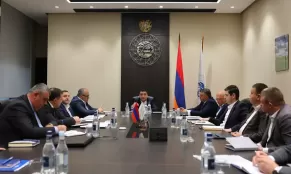 ՀԷՑ–ի ժամանակավոր կառավարիչի գլխավորությամբ տեղի է ունեցել աշխատանքային խորհրդակցություն