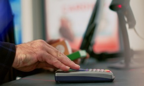 Մեկնարկել է ապրիլ ամսվա կենսաթոշակների և նպաստների վճարման գործընթացը