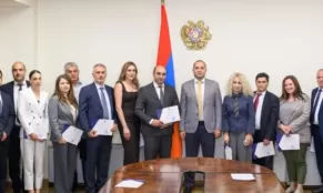 Անկախության 35-ամյակի առթիվ ԲՏԱ նախարարության և Ռազմարդյունաբերության կոմիտեի աշխատակիցները պարգևատրվել են
