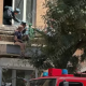 Երևանում փրկարարները 60-ամյա տղամարդուն, ով նստել էր խանութի ծածկին, տեղափոխել են բնակարան