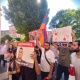 ՀՅԴ երիտմիության անդամները Կառավարության դիմաց ակցիա են իրականացնում