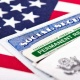 Green Card վիճակախաղի բոլոր մասնակիցները պարտավոր են վճարել 1 դոլար դիմումի վճար