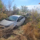 Երևանում «Kia»-ն, դեռևս անհայտ հանգամանքներում, դուրս է եկել երթևեկելի գոտուց, բախվել հողաթմբերին և հայտնվել ձորակում