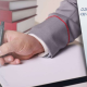 Նոր Նորք վարչական շրջանի պաշտոնատար անձինք քաղաքացու օգտին ապօրինի անգործության և թողտվության համար կաշառք են ստացել. քրեական վարույթն ուղարկվել է դատարան