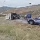 Սյունիքում 33-ամյա վարորդը ծեփամածիկով բարձված Isuzu բեռնատարով դուրս է եկել ճանապարհից և շրջվել